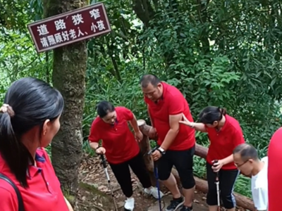 當封口膠廠家好色先生视频APP下载包裝的財務被老板叫到了辦公室